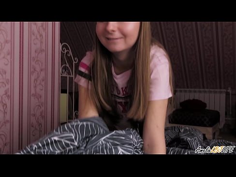 ❤️ Blondie duboko siše svoju drugu prijateljicu i dobiva spermu u usta ☑ Kurve kod nas bs.porn-evooli.ru ️❤